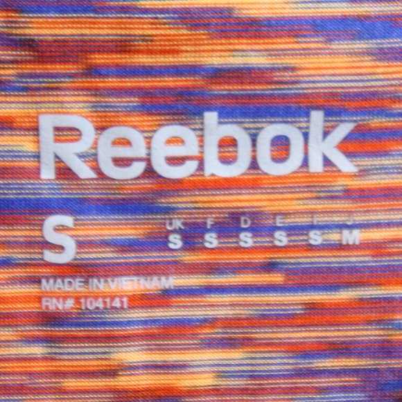 3/$25 ♻️ Reebok V Neck Speedwick Athletic Shirt - Picture 2 of 3